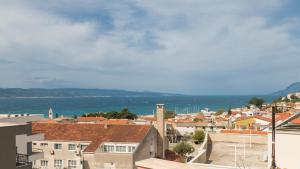 Studio Apartman Erstic 6 - Baska Voda by Villas Guide