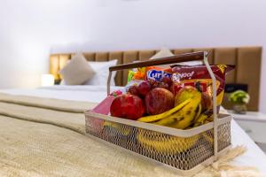 The Krishna Farm Pet-friendly 2-BHK Farmhouse With Private Pool, Jacuzzis & Garden