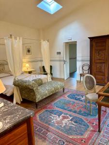 Palazzo Caroni, Exclusive Private Residence with Terrace and Garden