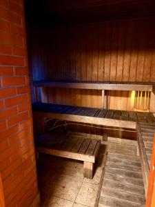 Authentic Russian Sauna House with Private Lake Access