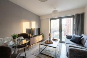 Contemporary 1BED Apartment in Liverpool w Balcony