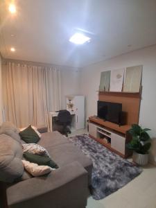 Quarto em AP Compartilhado - Somente Mulheres