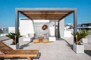 Penthouse Apt With Ocean View