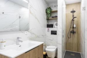 Valdelagrana con Parking y Piscina