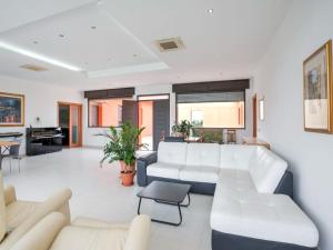 Villa Germano con piscina