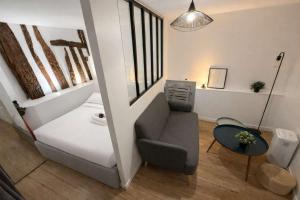 Paris 3eme Studio Renove Emplacement Ideal - 2P