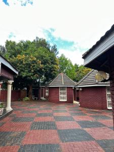 Vhueni Village Lodge