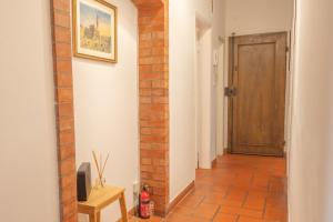 Classic Florentine Flat With Garden