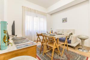 Domus Appia by Rentbeat