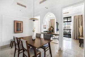 Silkhaus Vacation Homes in Al Tajer in Souk al Bahar Direct Access
