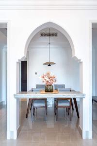 Silkhaus Vacation Homes in Al Tajer in Souk al Bahar Direct Access