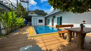 Soulful Stay Phuket -Distant Seaview and Mountain View Retreat, Patong