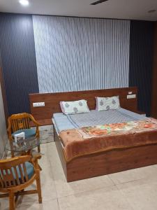 Satyam Hotel