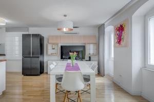 Heritage Carollini Two Floor Apartment