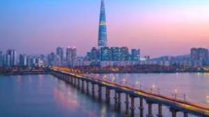 홍대입구역 5분, 최대7인, 넓은 거실, 짐보관, 호텔식 침구,세탁건조기, 홍대