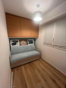 Bright, clear view, balcony and free parking