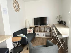 Logement Cosy avec terrasse, centre Reims pour professionnels et courts séjours