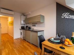 Delightful Duplex Danube Canal