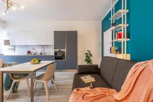 Urban Chic Apartment