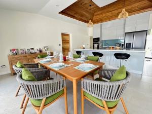 Luxurious Bed Breakfast Stay in Unique Villa