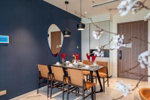 The Metropole Opera Residence by KayStay