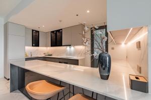 The Metropole Opera Residence by KayStay