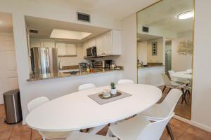 Ocean Village Club N34
