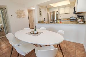 Ocean Village Club N34