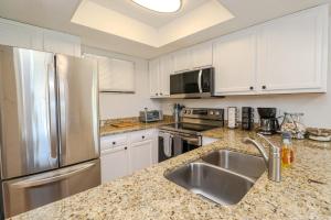 Ocean Village Club N34
