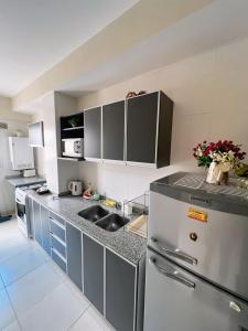 Moderno departamento con excelente ubicación y cochera