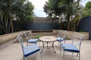 Spacious 4BDR North Bondi House Near The Beach