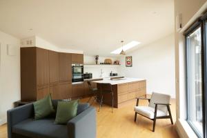 A contemporary designer townhouseto yourself