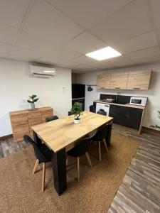 Les Pichies, T2 Julia, centre ville.