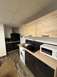 Les Pichies, T2 Julia, centre ville.