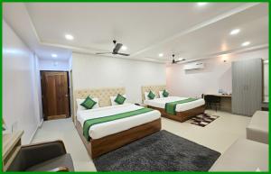 SEA VIEW HOTEL NBRESORT Near Jagannath Temple And Sea Beach - Parking- Restaurant - Fully Air Conditioning Rooms - Prime Location - BEST HOTEL IN PURI