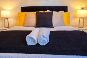 HOM I Metro SantaIsabel Wifi Piscina Ciudad Balcon