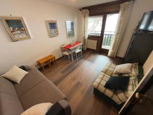 Neve 5 Apartment Clotes slope access