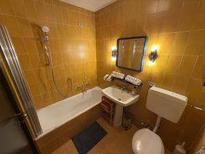 Neve 5 Apartment Clotes slope access