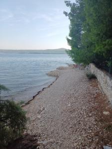 The gravel beach apartment #2