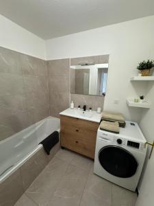 T2 Calme & Cosy - 10min Stade & Arena avec garage