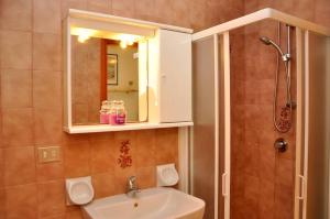 Bright and functional flat with seaview balcony