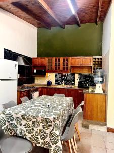 Chalet con puerta al arroyo