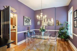 Vibrant Home: Historic Charm Perfect Location