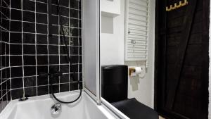 Chalet Mountain Deer