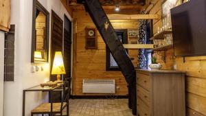 Chalet Mountain Deer