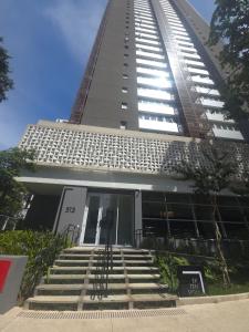 Studio com vaga e Máq. Lavar Roupa!