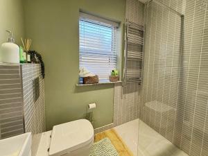 Stylish Modern Home, Fully Equipped