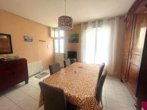 Maison T3 proche plage, commerces et gare, terrasse, équipée, quartier Arago, Les Sables-dOlonne - FR-1-92-701