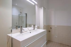 Vigoni 4 - Fabulous Apartment for 6 People