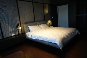 Flat 6 - Luxury Designer Apartment